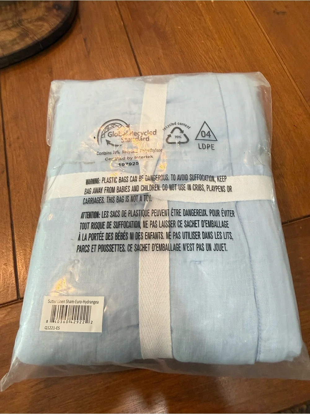 NWT Serena & Lily pair of Sutter Linen Euro pillowcases in Hydrangea